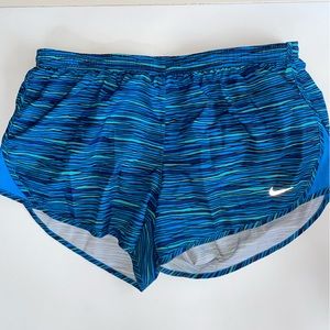 Medium Nike Equilibrium Modern Tempo Shorts